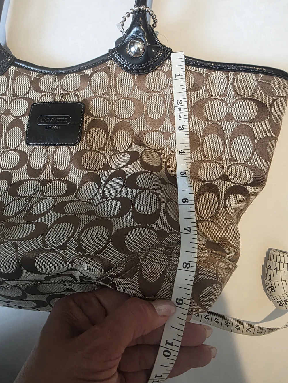 Coach Signature Canvas Tote Bag in Khaki/Chocolate/Black. Used Gread Condition.